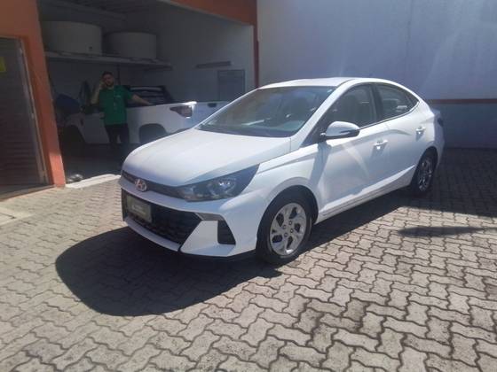 HYUNDAI HB20S 1.0 12V FLEX COMFORT PLUS MANUAL